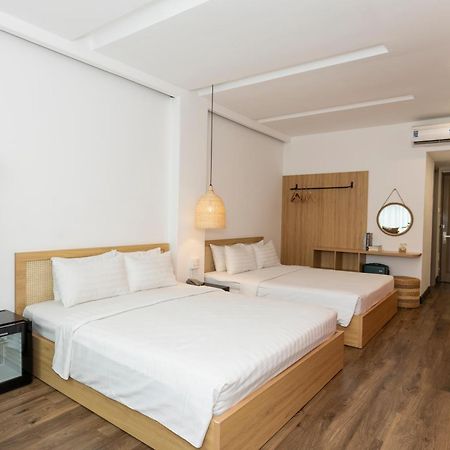The One Premium Hotel Ho Chi Minh City Exterior photo
