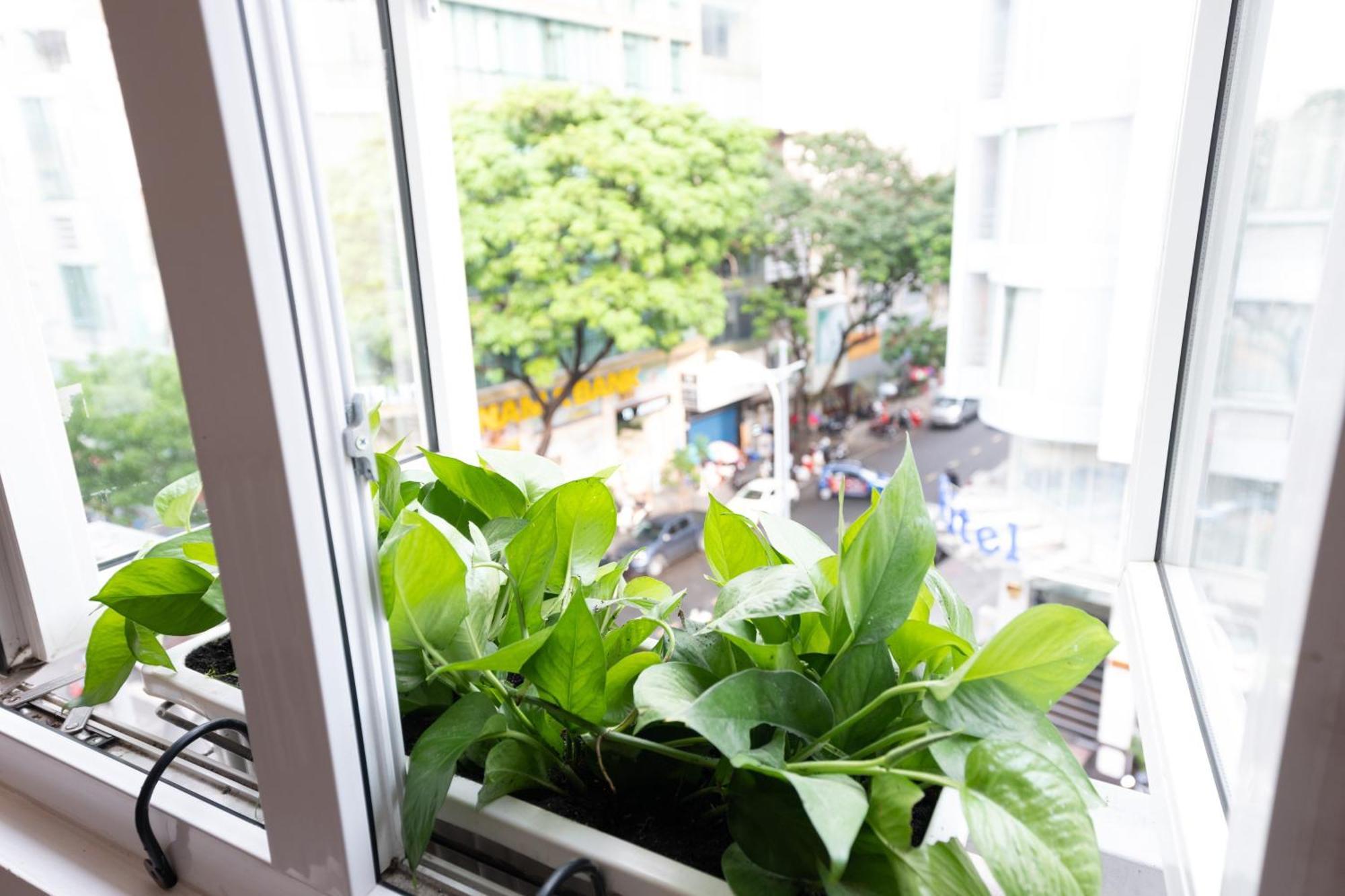 The One Premium Hotel Ho Chi Minh City Exterior photo
