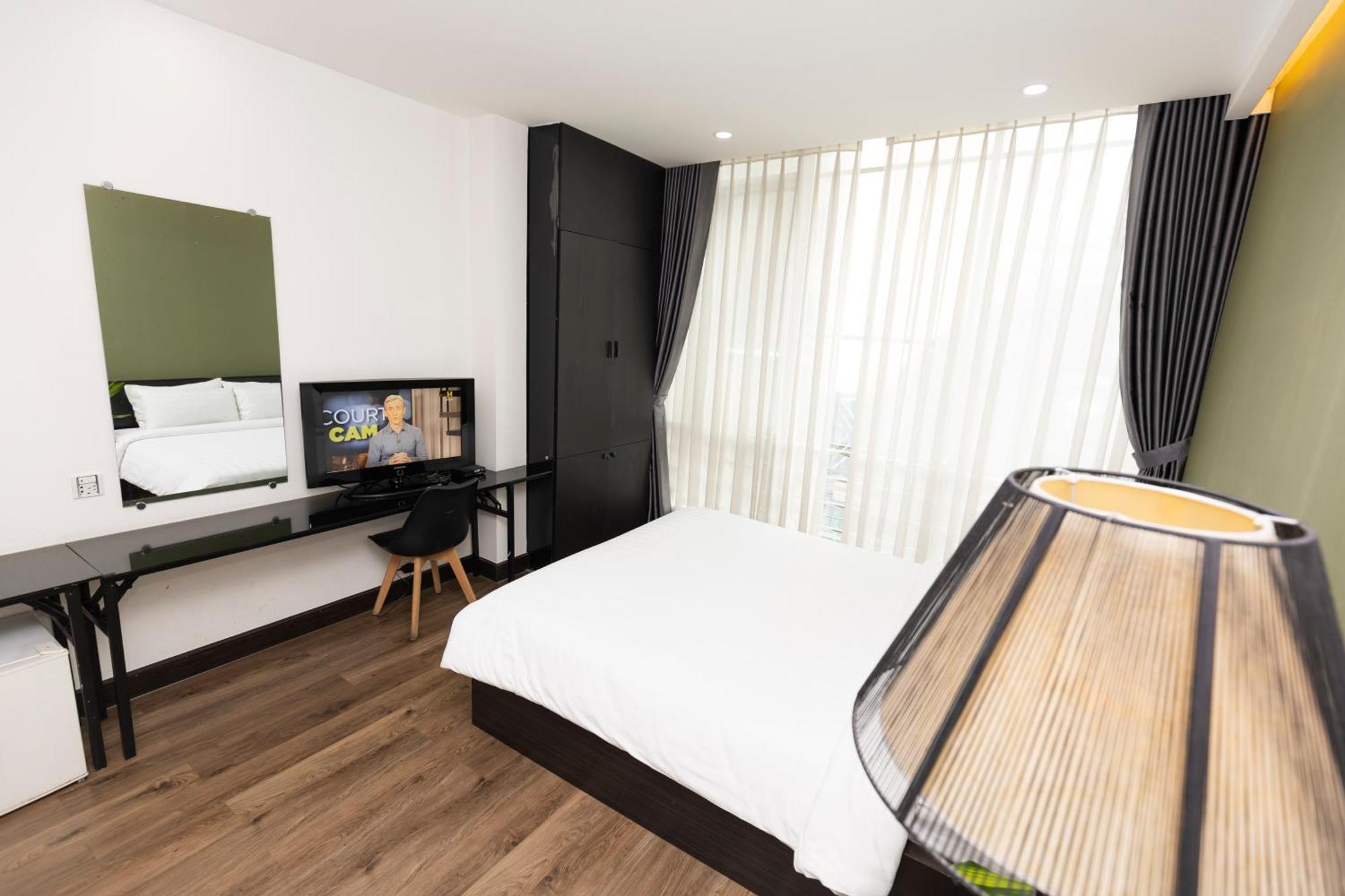 The One Premium Hotel Ho Chi Minh City Exterior photo