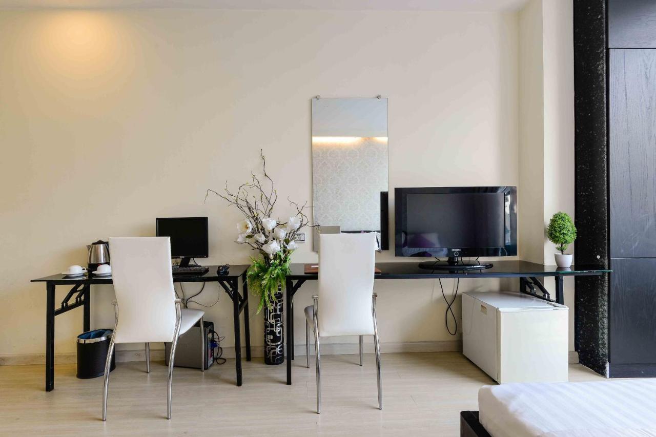 The One Premium Hotel Ho Chi Minh City Exterior photo